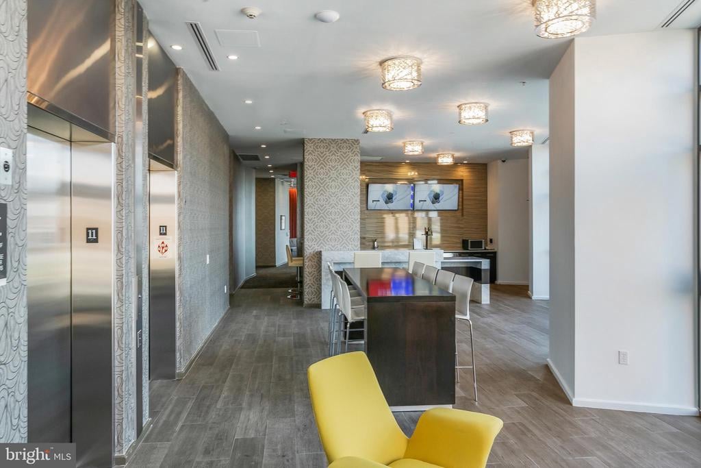460 New York Ave NW, #1003