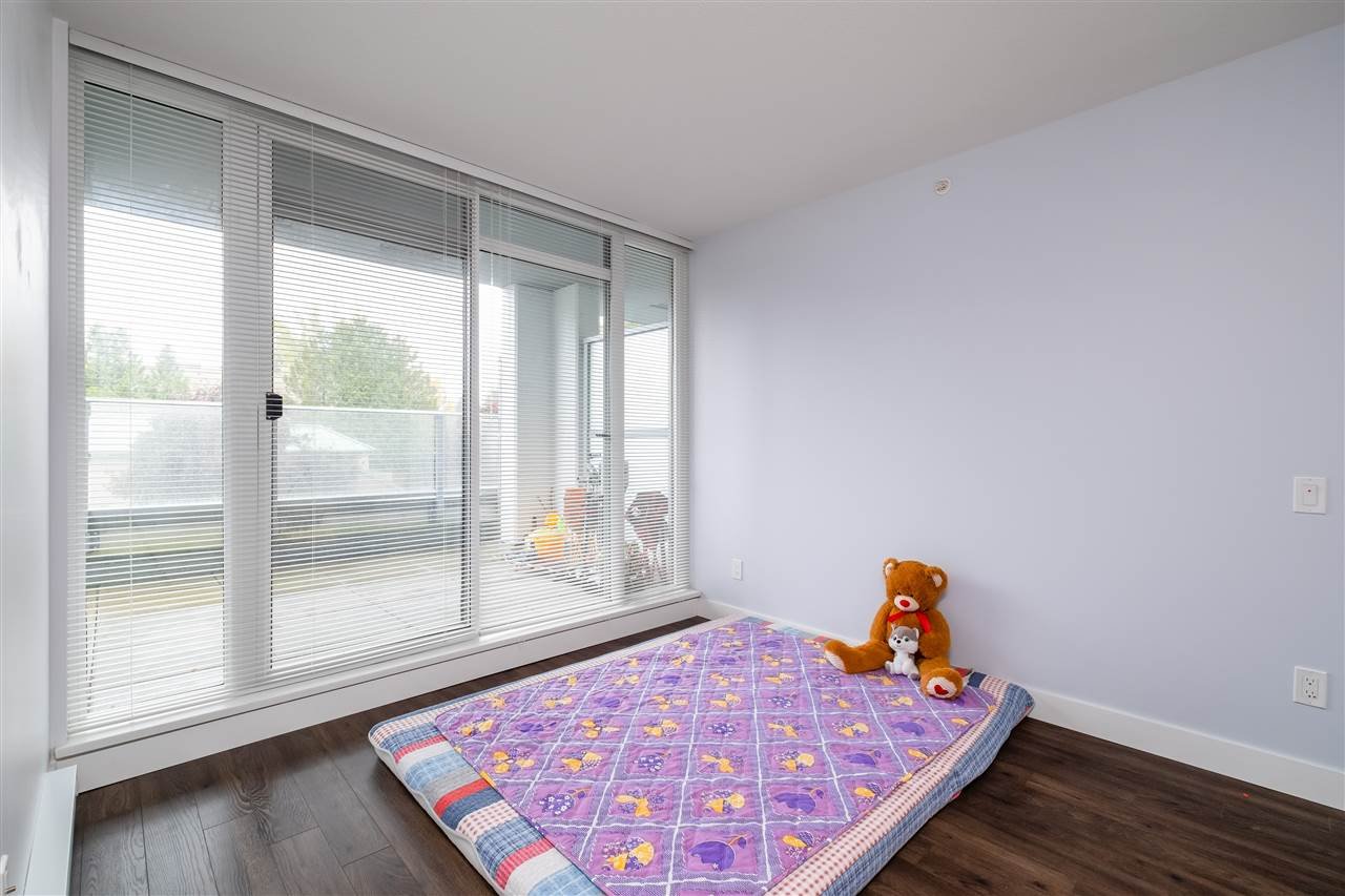 305-958 Ridgeway Ave