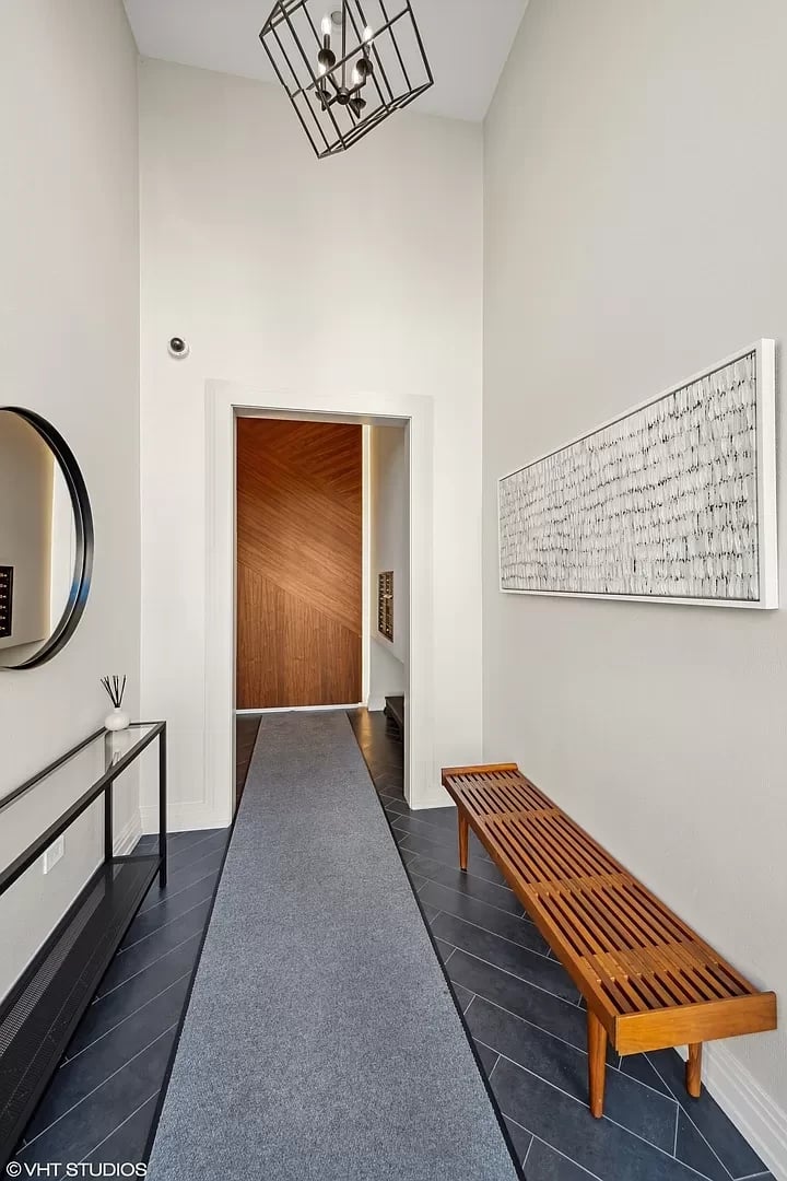445 W Arlington