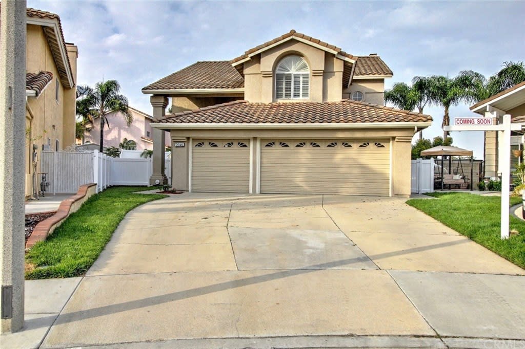 2046 Big Oak Ave.