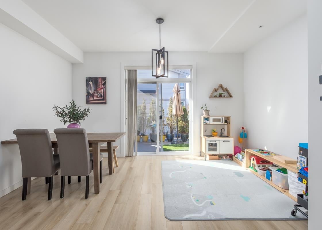 2-1188 Wilson Cres