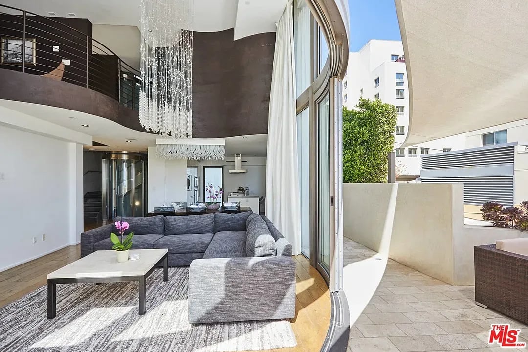 1719 Ocean Front Walk #5