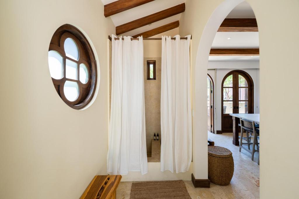 Plaza Flat with Splash Pool, Flamingo, Guanacaste