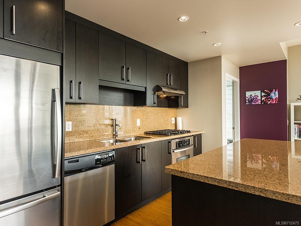 501-373 Tyee Rd