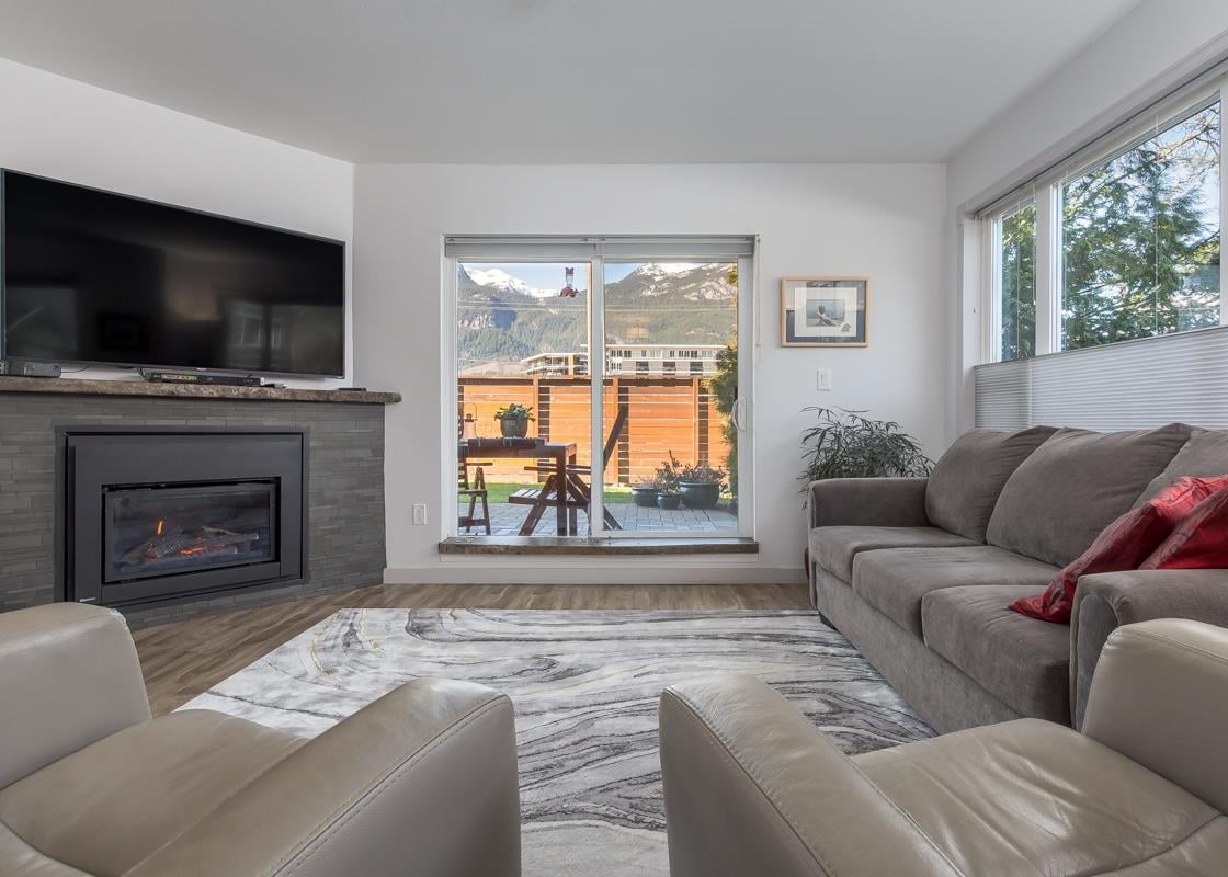 112-1466 Pemberton Ave