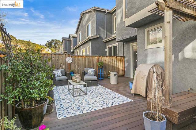 6498 Bayview Dr, Oakland, CA 94605