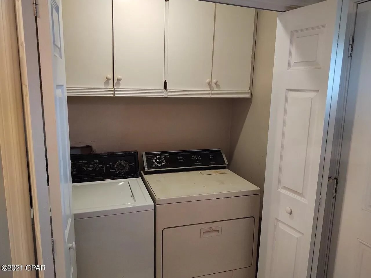 6315 Hilltop Avenue Unit C & D