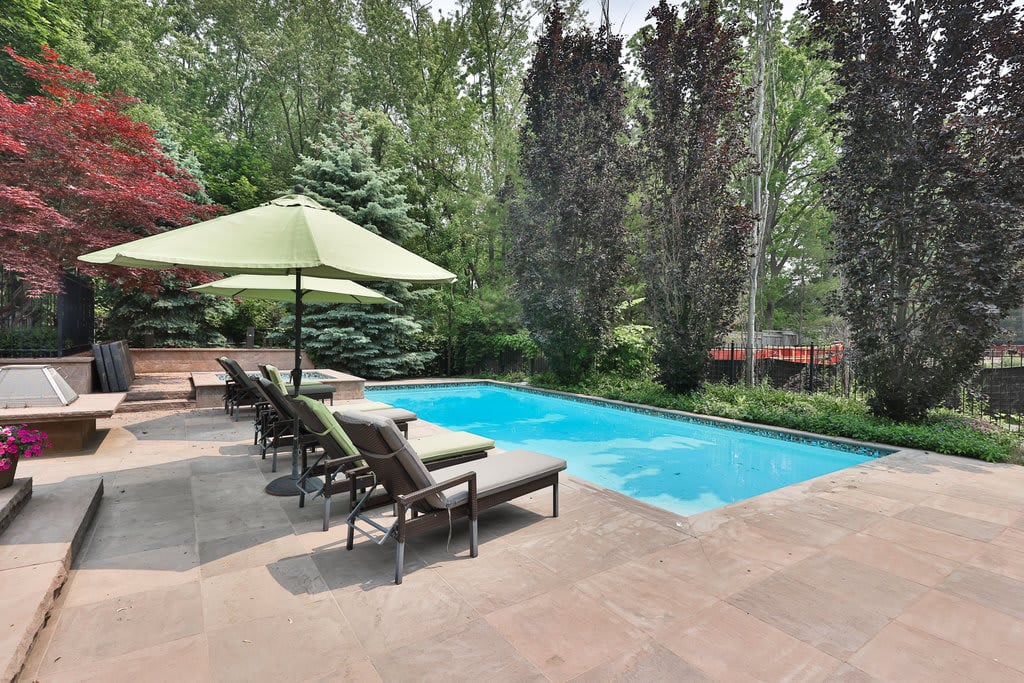 319 Balsam Drive, Oakville