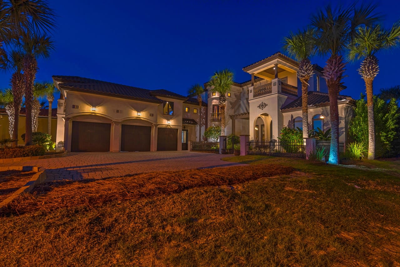 5236 Finisterre Drive