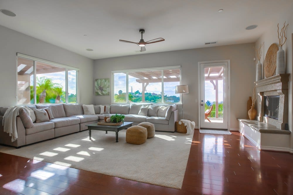 1704 Azul Vista
