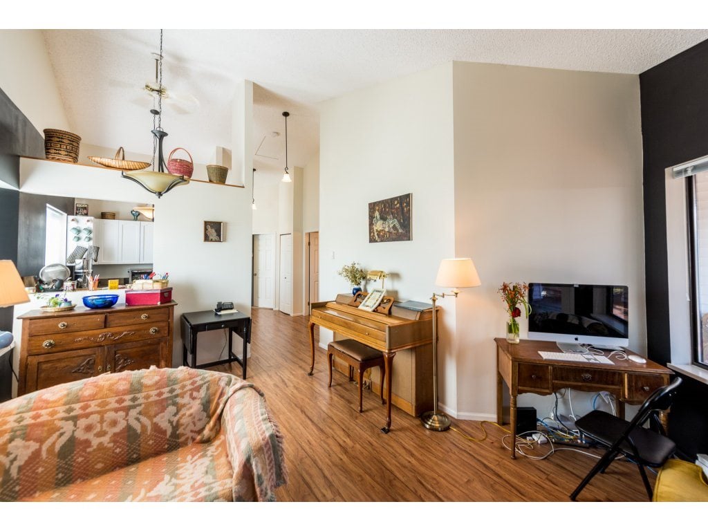 301-11726 225 St