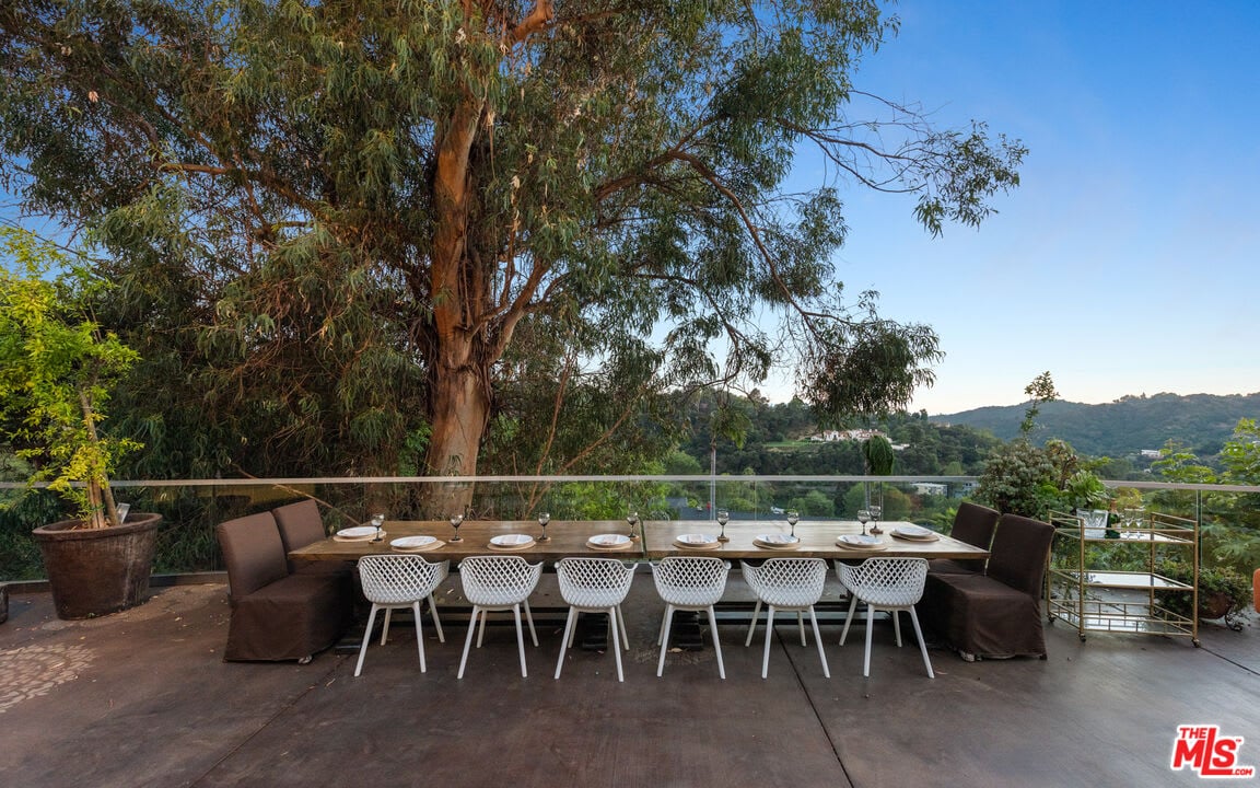 View Opulent