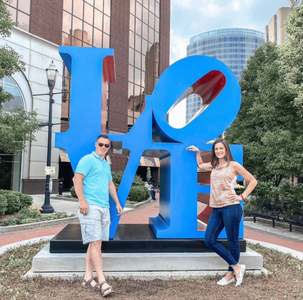love sculpture - Instagram-able spot