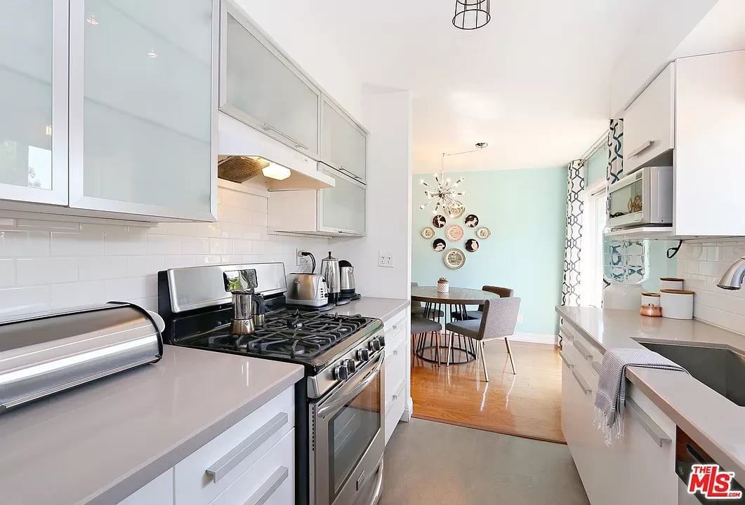 11138 Aqua Vista St #24
