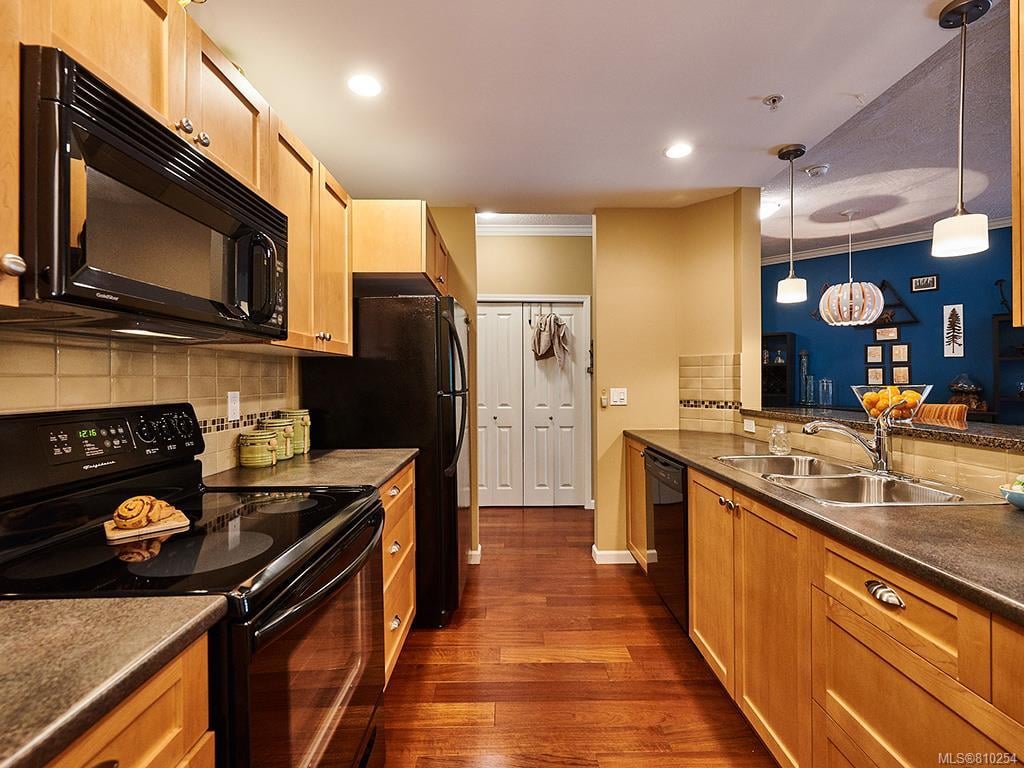 407-125 Aldersmith Pl