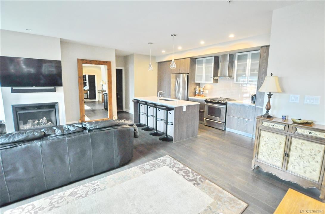 309-1011 Burdett Ave