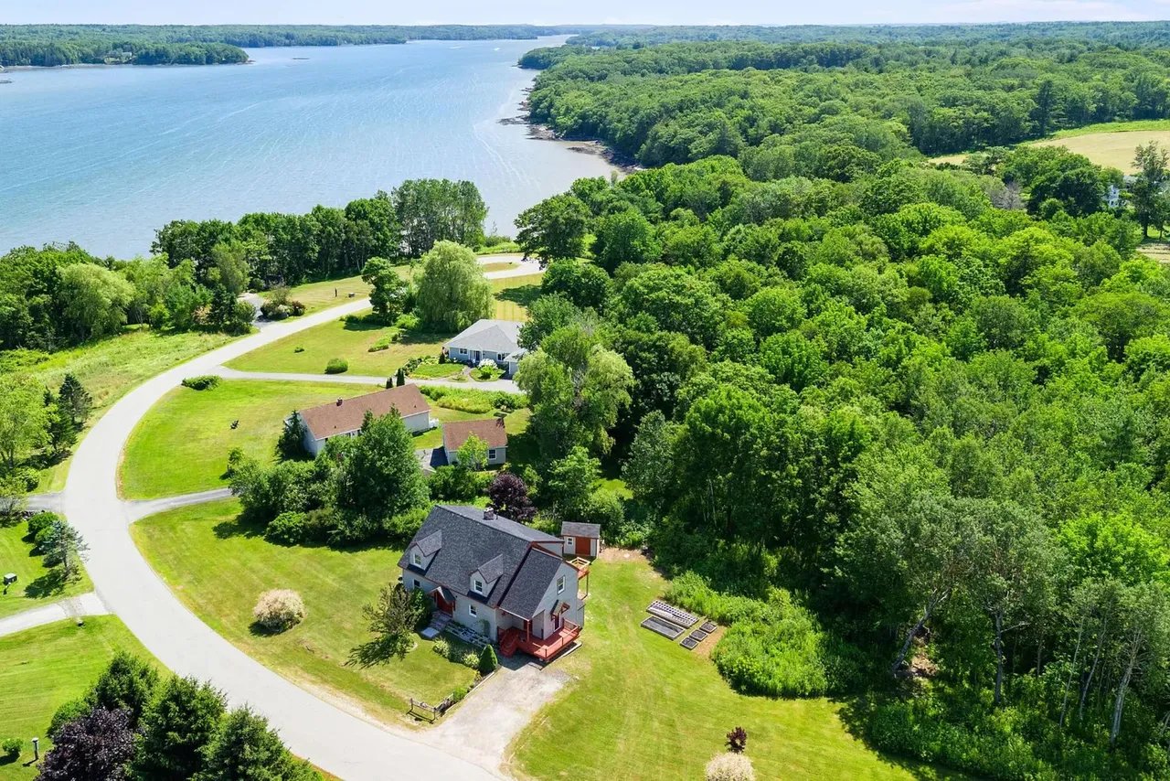 New Listing: 53 Bobolink Lane, Thomaston, ME 04861 – $624,900
