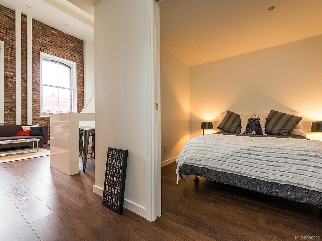 202-528 Pandora Ave, Victoria