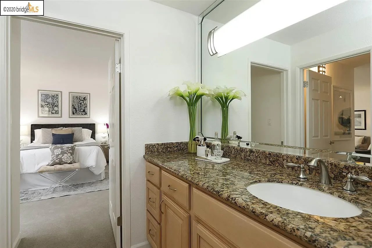 66 Fairmount Ave #417