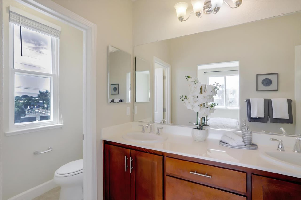 272 Currlin Cir