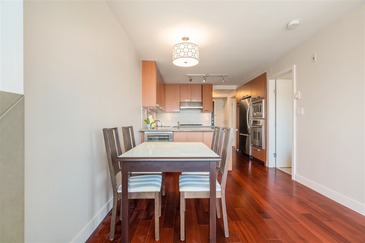 211-3228 Tupper St