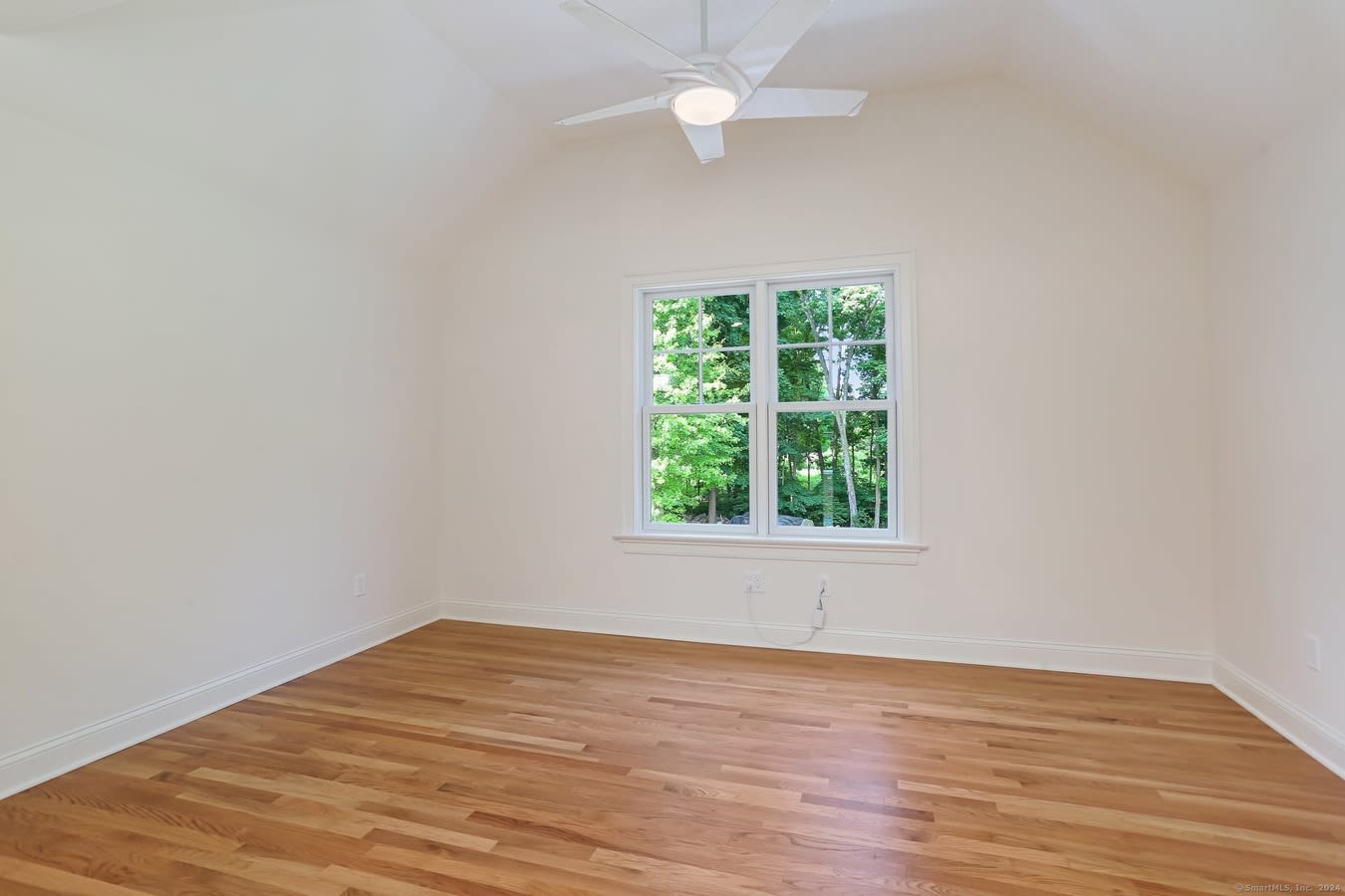 121 Grumman Ave