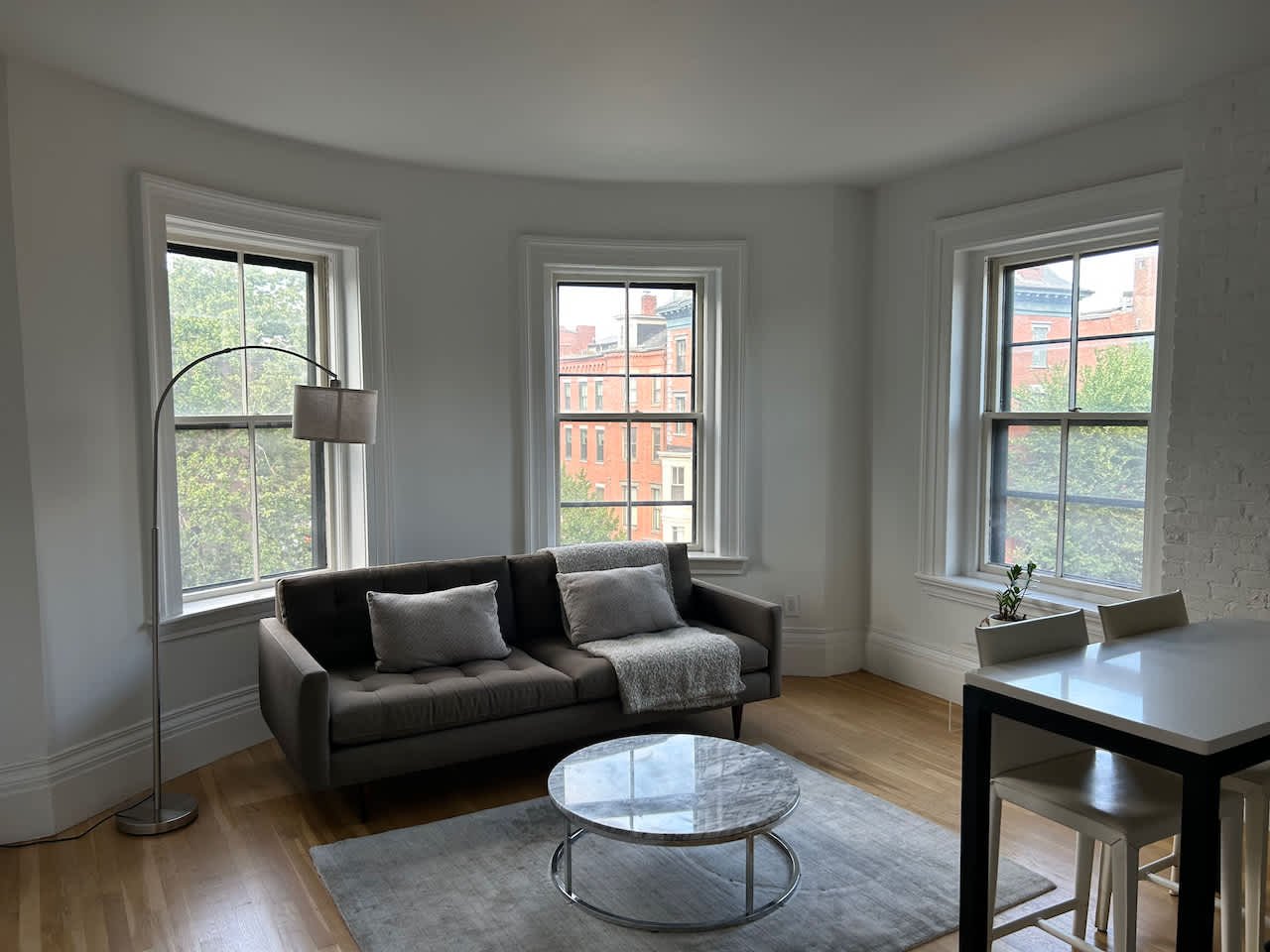 Union Park - Gorgeous 1.5 BED + Office ; Laundry and Garage Parking Included! Avail 8/1 or 9/1