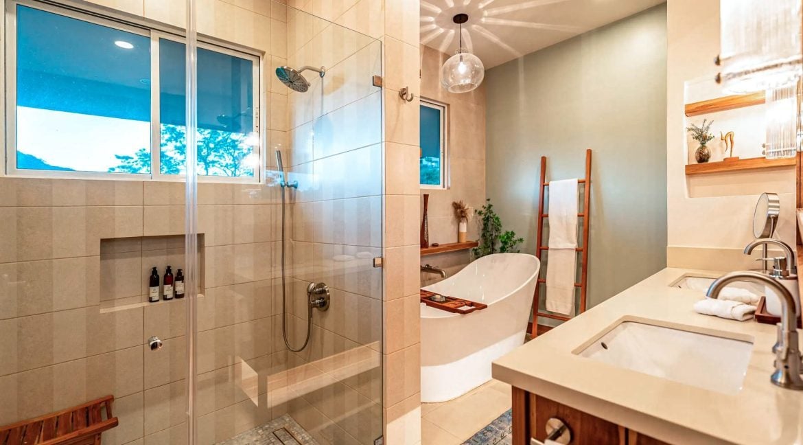 Wellness Chateau Ocean View Home, Flamingo, Guanacaste