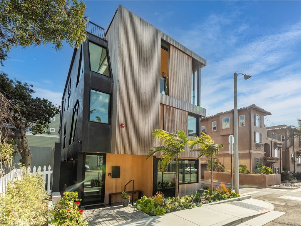 322 11th Street