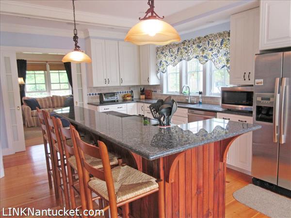 West of Town - 2 Hiawasse Ln