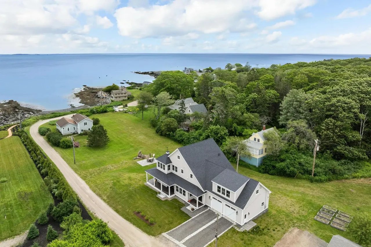 Newly Priced: 23 Peabbles Cove Road, Cape Elizabeth, ME 04107 – $3,295,000