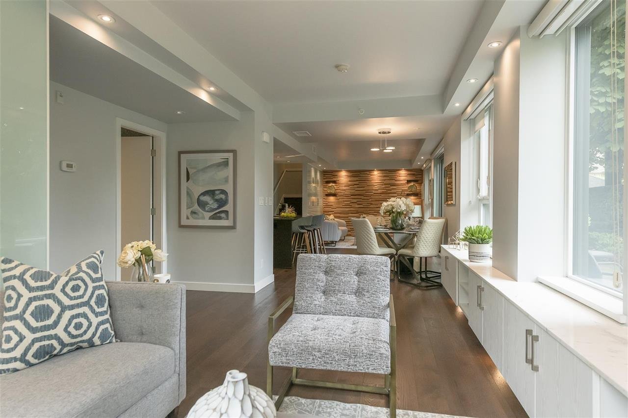1503 Atlas Ln