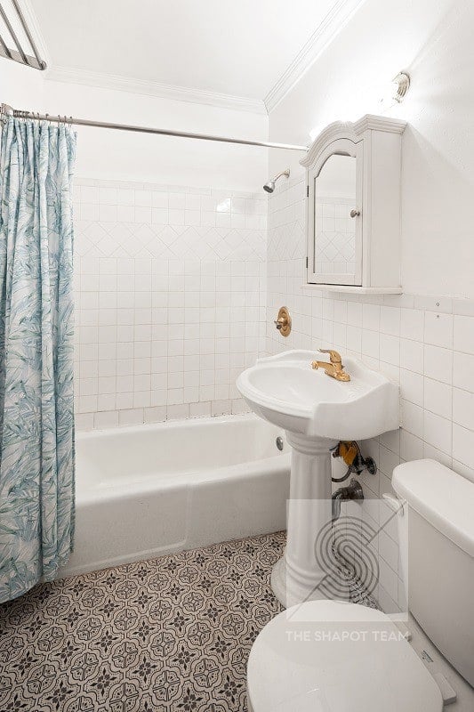 208 W 119th St., #4G
