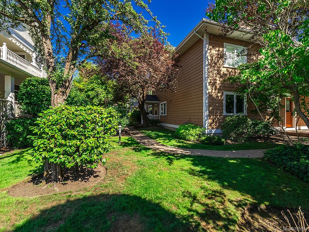 2-649 Admirals Rd