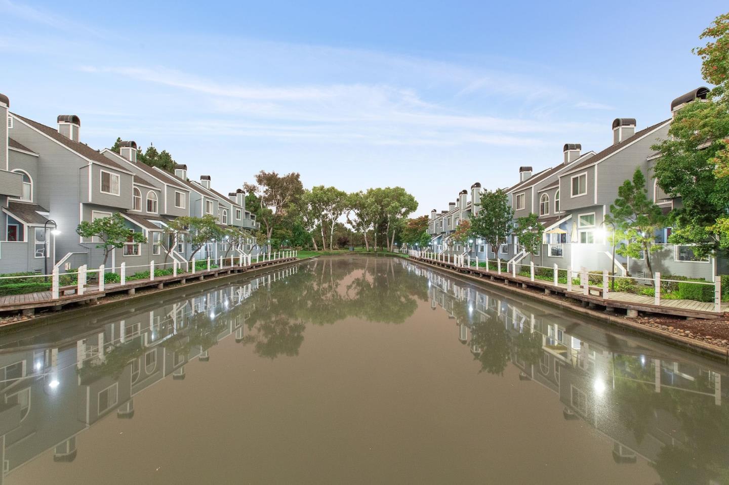 844 Portwalk Pl