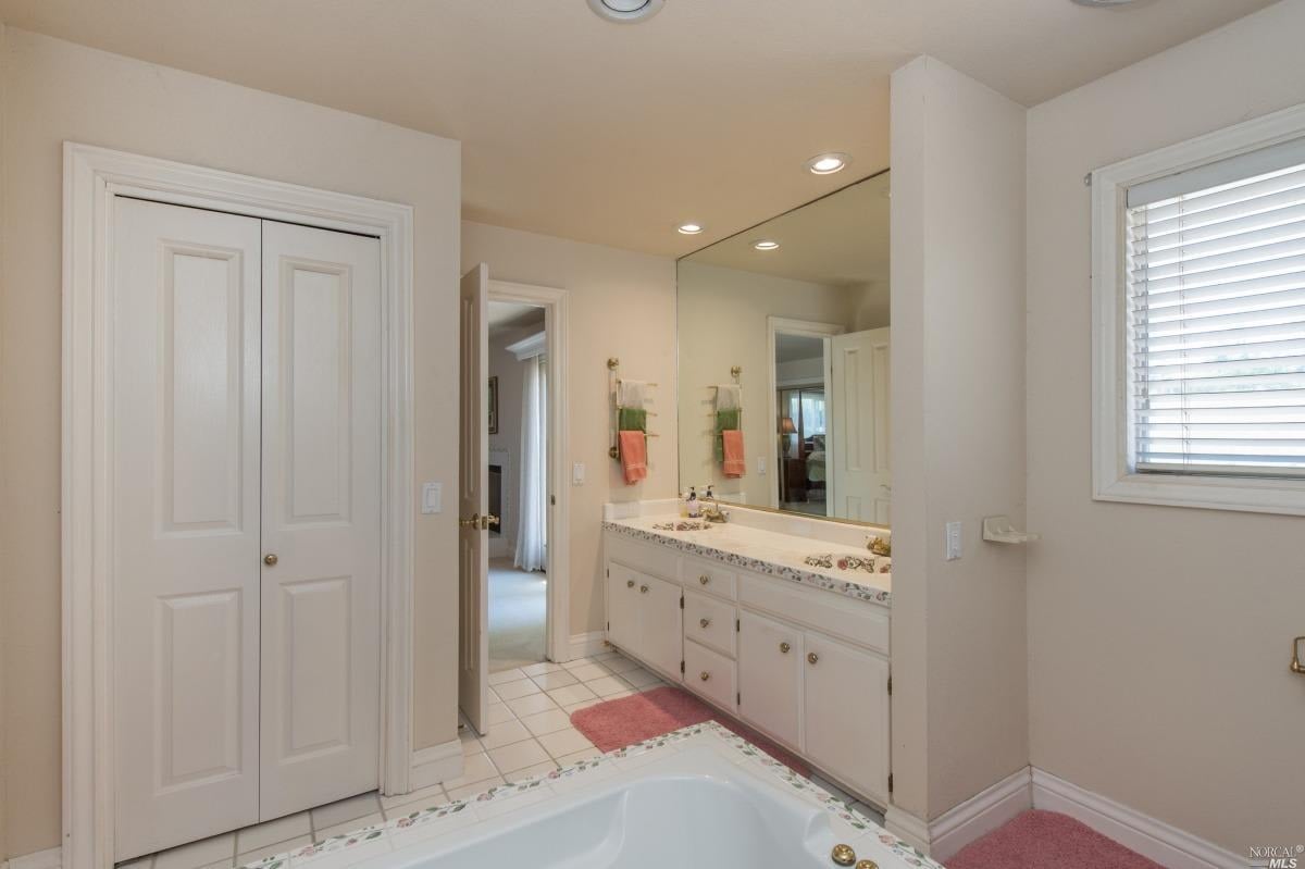1660 Old Adobe Rd