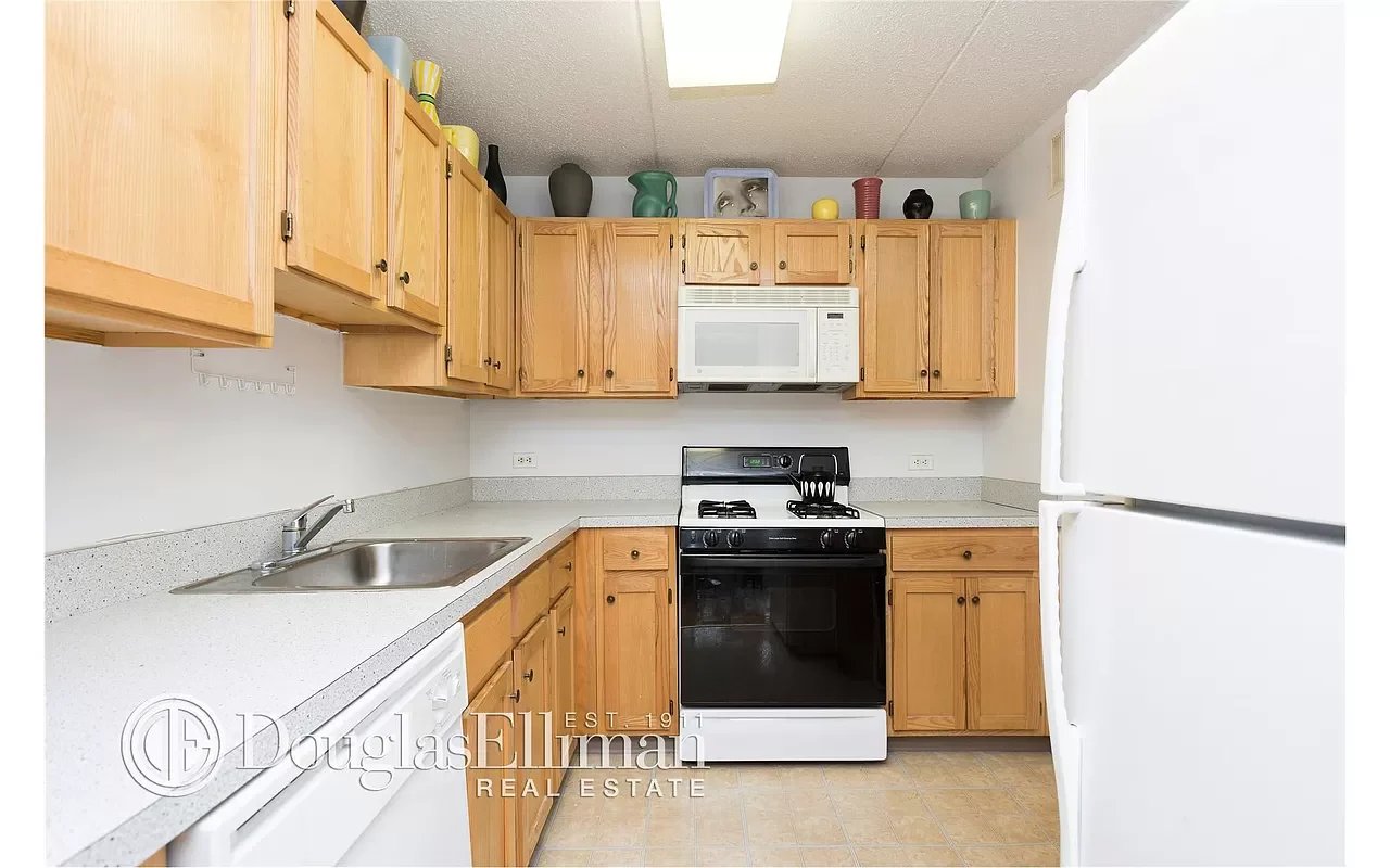 2235 Frederick Douglass Blvd Unit: 4F