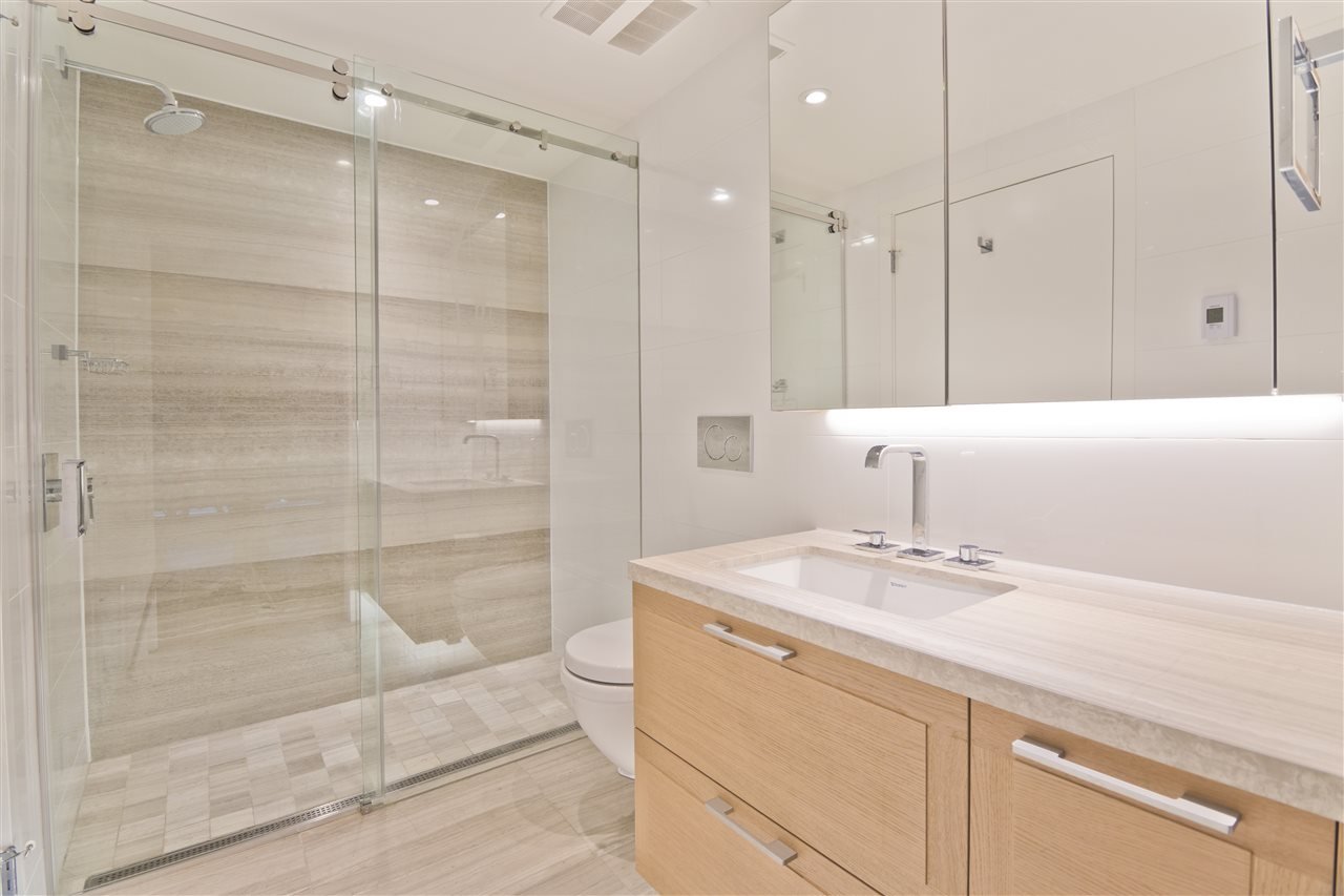 510-7128 Adera St