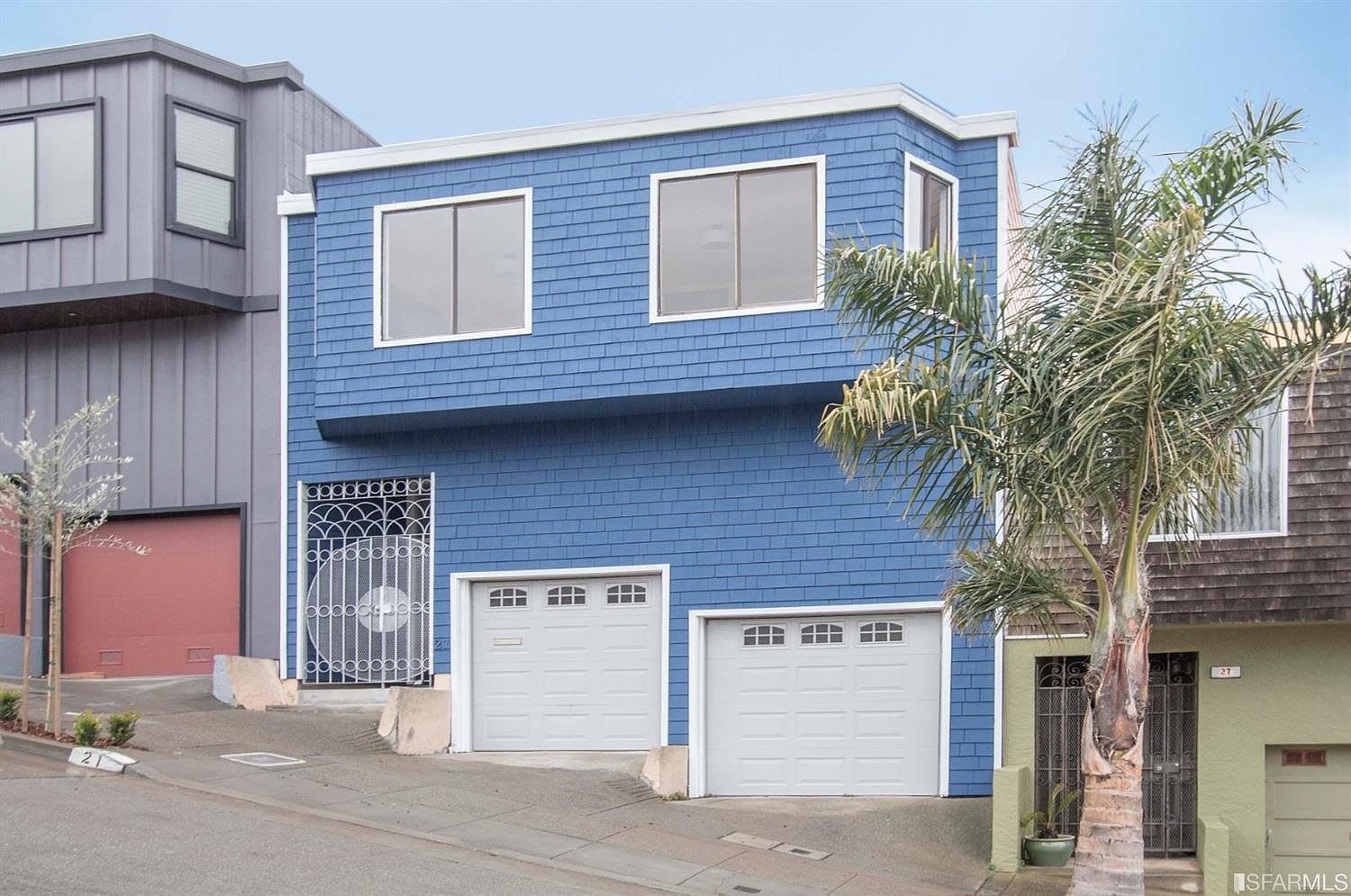 21 Bishop St