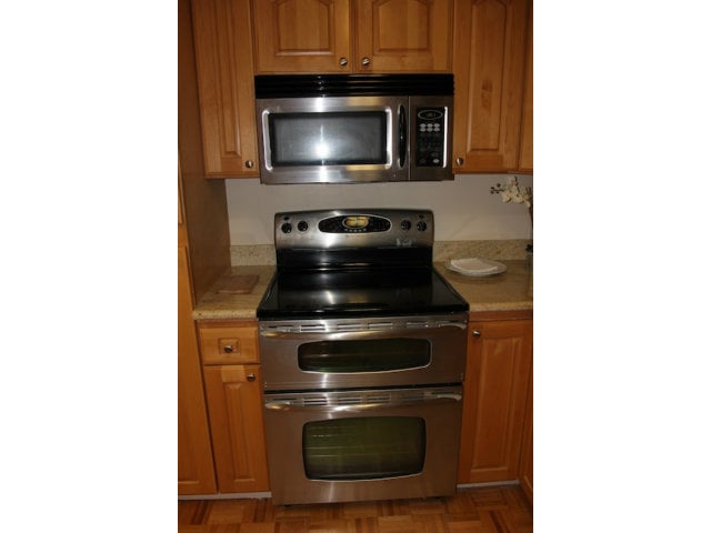 3300 Bay Ct