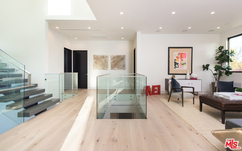Pristine Retreat