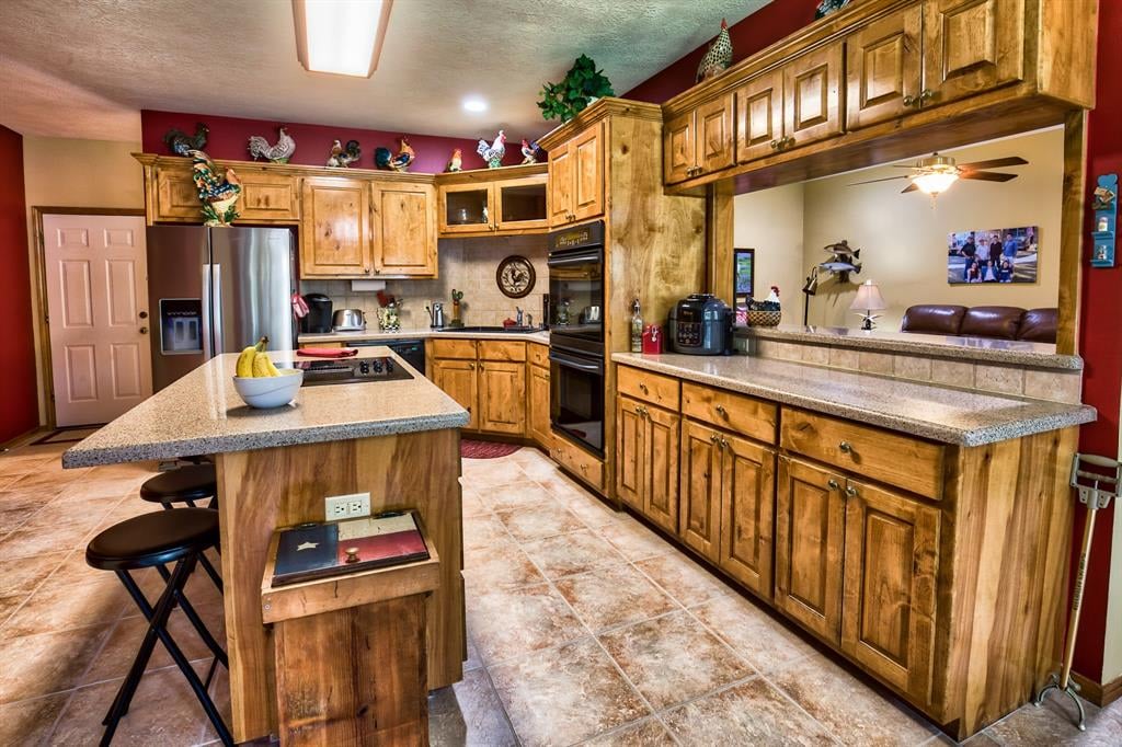 610 Post Oak Road Bellville, Tx 77418