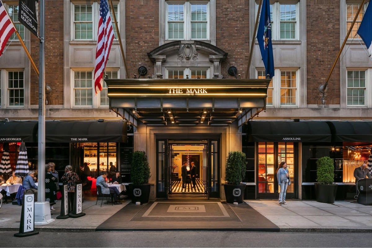 12 E 79th St, Townhouse