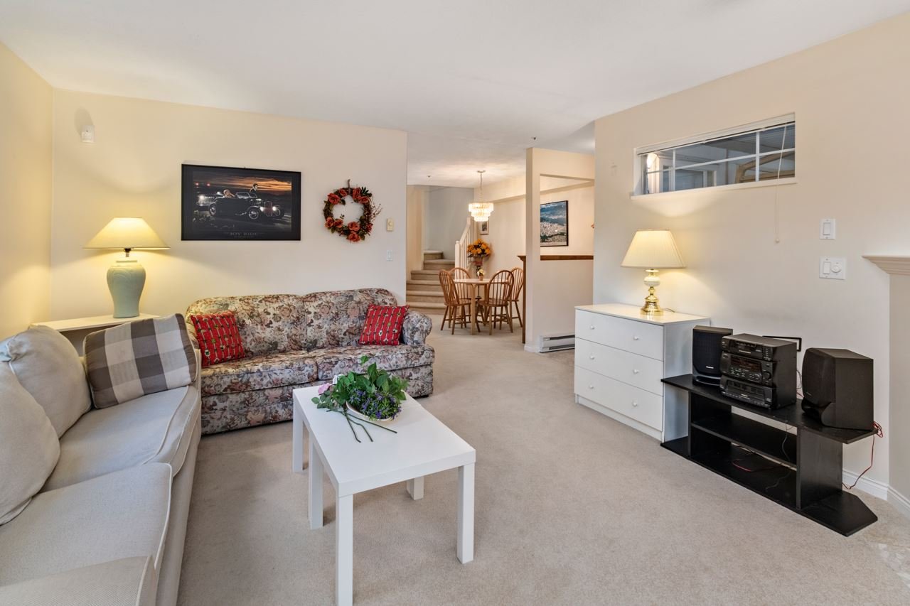 105-2975 Princess Cres