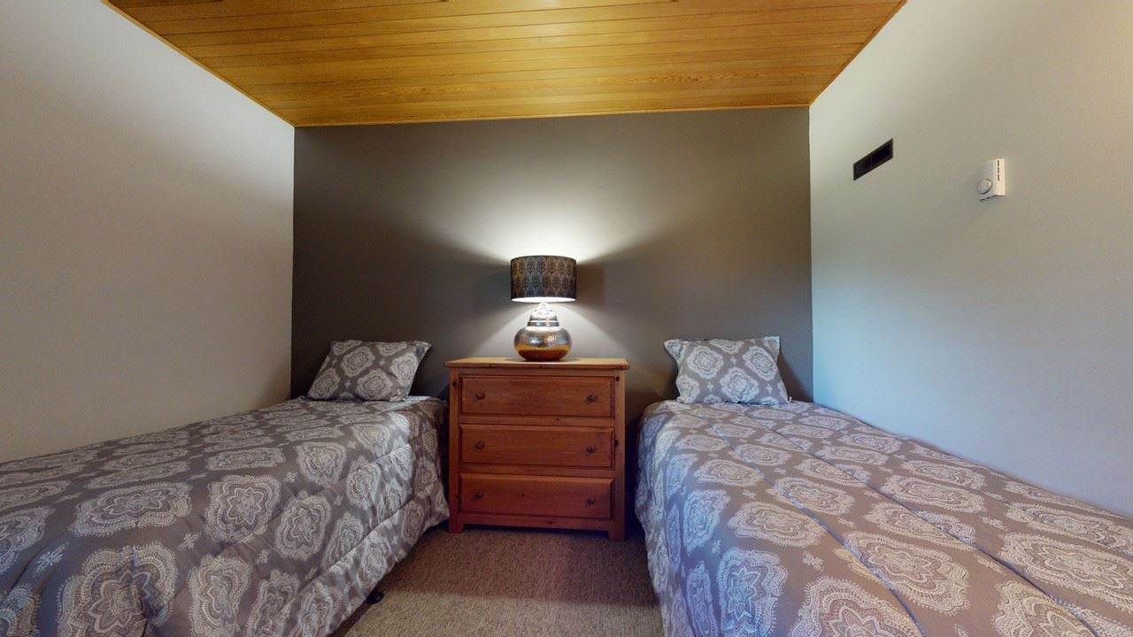 49-2400 Cavendish Wy