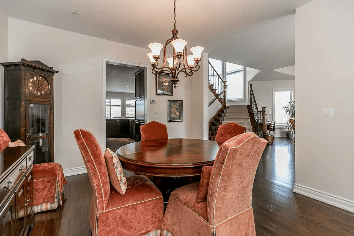 159 Ivy Jay Cres N