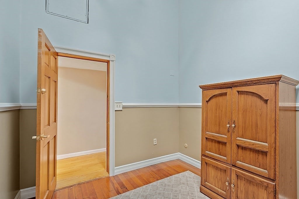 30 Preston Ave