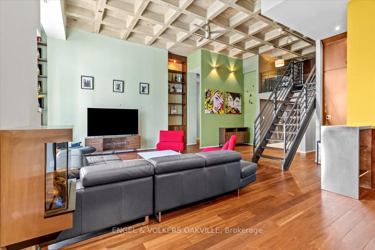 INVESTMENT PENTHOUSE LOFT 
