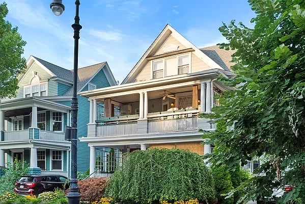 551 Rugby Rd. Unit: 2