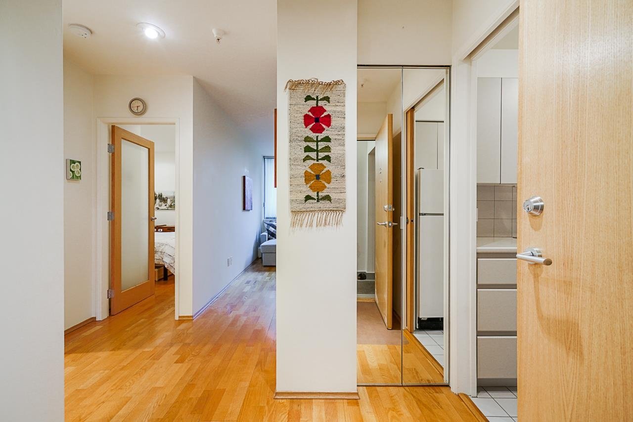 101-1737 Duchess Avenue, West Vancouver